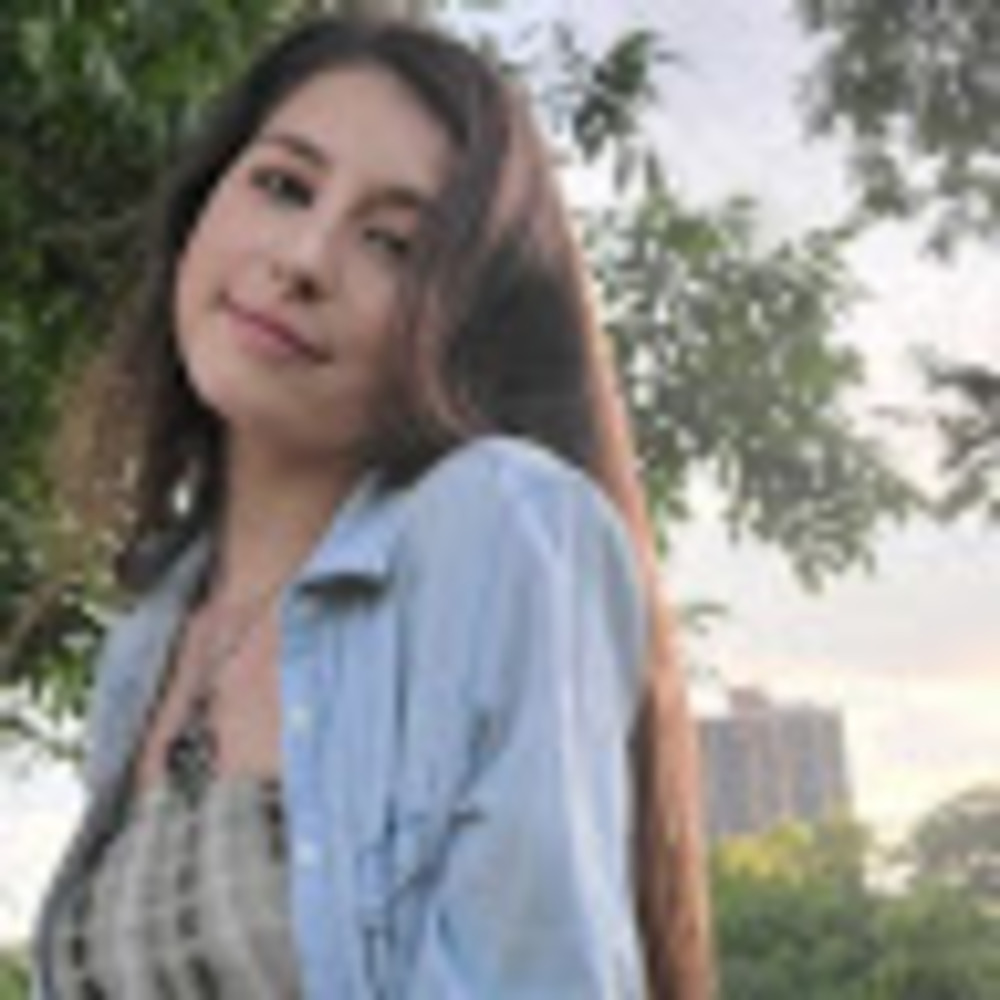 Meet your Posher, Selena